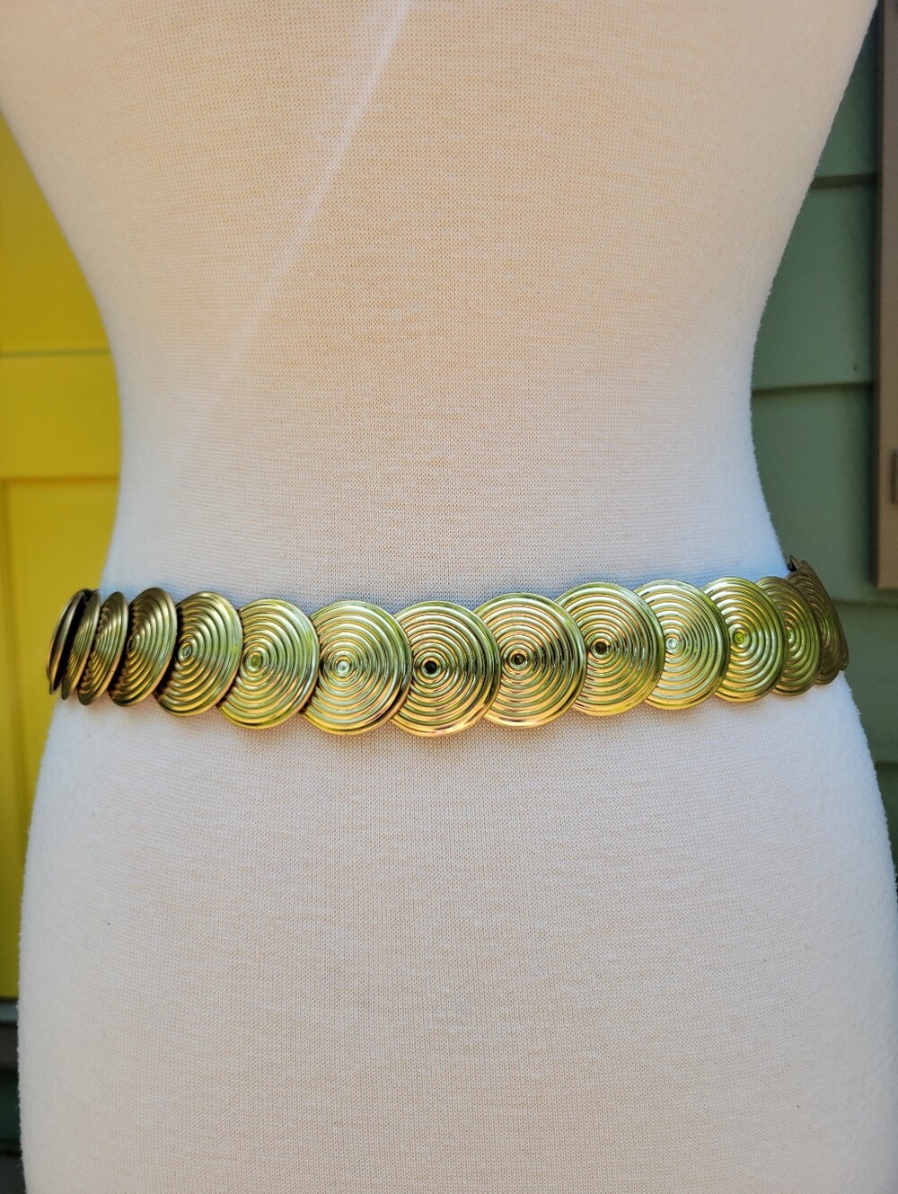 Vintage Gold Tone Disc Stretch Belt | Mod Disco Glam Statement Waist Belt - Picture 4 of 12